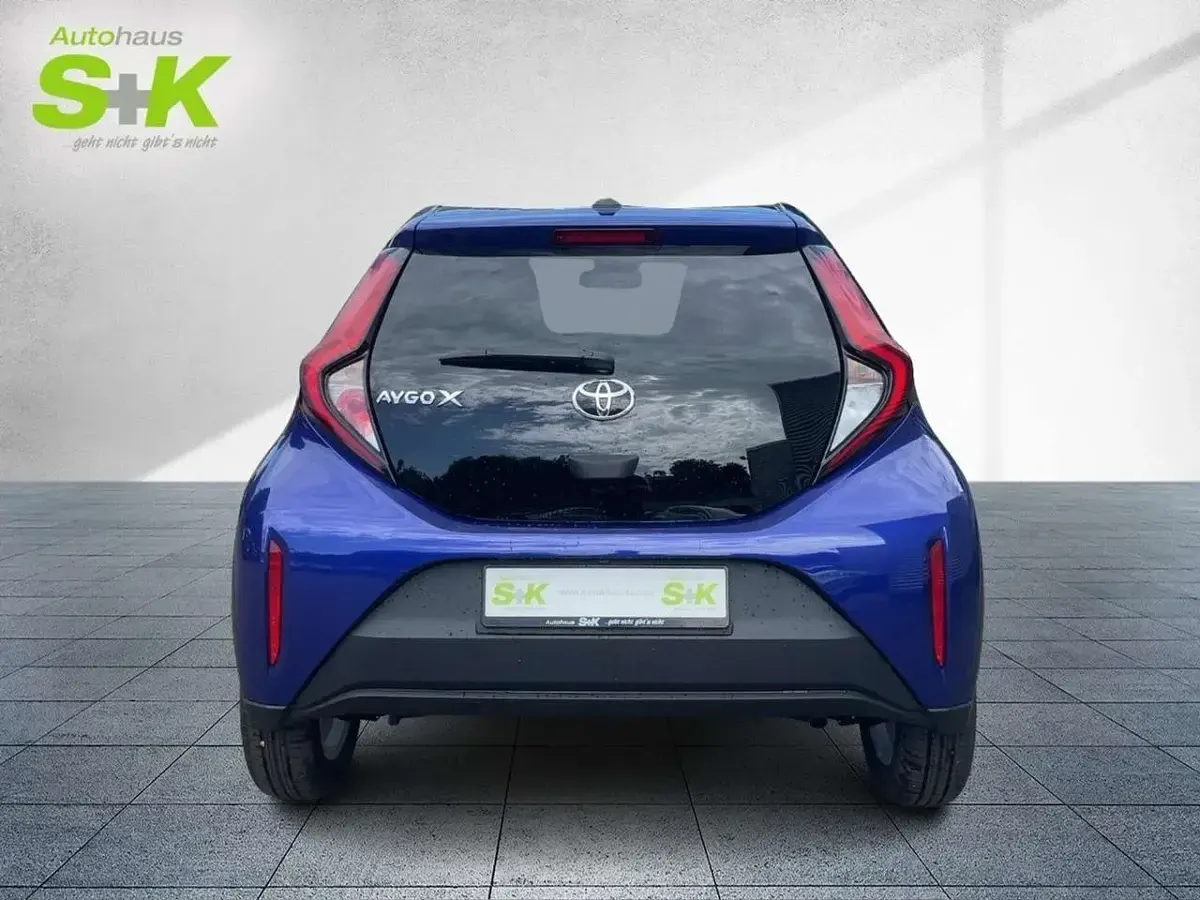 Gebraucht Toyota Aygo X Active 72 PS (52 kW) 2025 Juniper blue SUV
