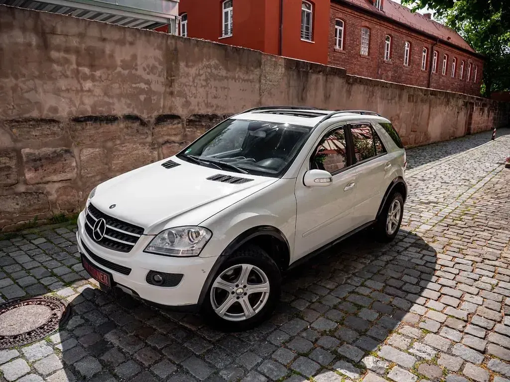 Gebraucht Mercedes ML280 190 PS (139 kW) 2008 Weiß SUV