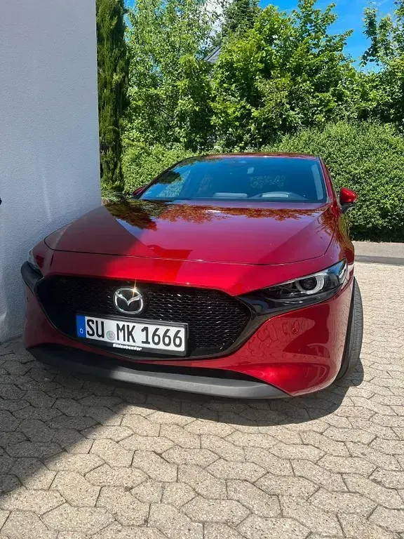 Gebraucht Mazda 3 Selection 122 PS (89 kW) 2020 Rot Limousine