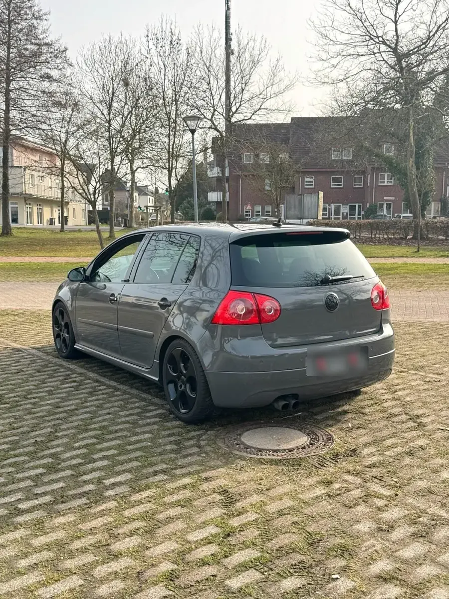 Gebraucht VW Golf V GTI 200 PS (147 kW) 2005 Schwarz Kleinwagen