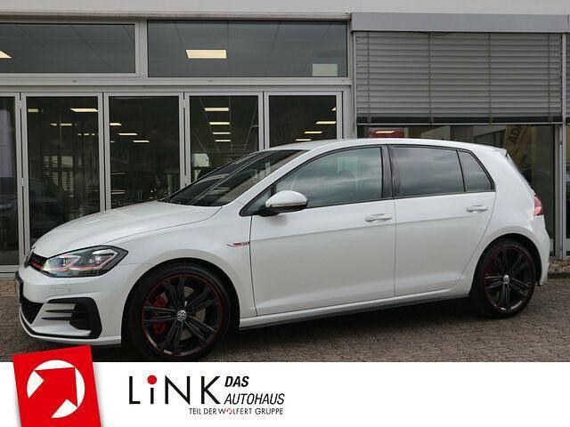 Oryxwhite perlmutteffekt Gebraucht 2018 VW Golf VII GTI Limousine | 20.550 € (Fairer Preis) - Bild 1/2