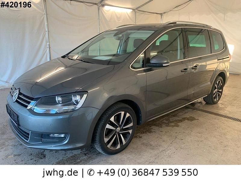 Indiumgrau Gebraucht 2020 VW Sharan United Van / Kleinbus | 21.420 € (Guter Preis) - Bild 1/4