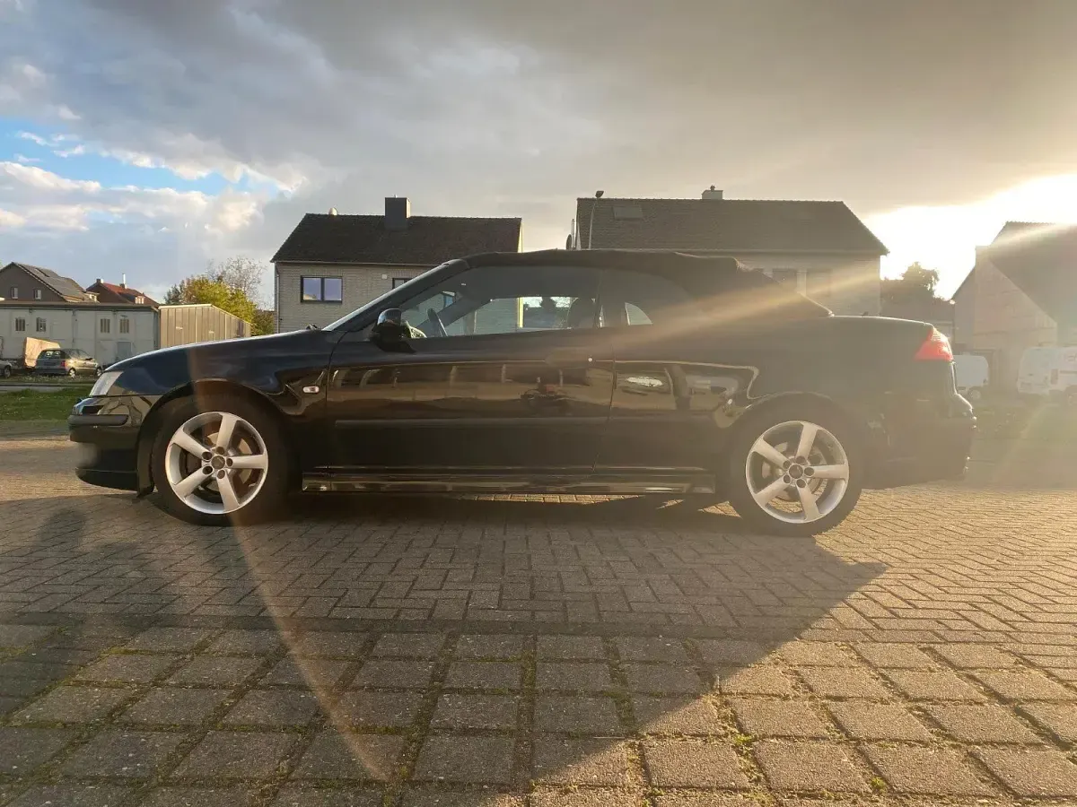Gebraucht Saab 9-3 Cabriolet Vector 175 PS (128 kW) 2004 Schwarz Cabrio