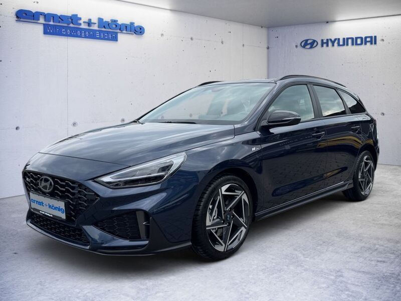 Sailing blue mineraleffekt Gebraucht 2025 Hyundai i30 N Line Kombi | 28.490 € (Fairer Preis) - Bild 1/4