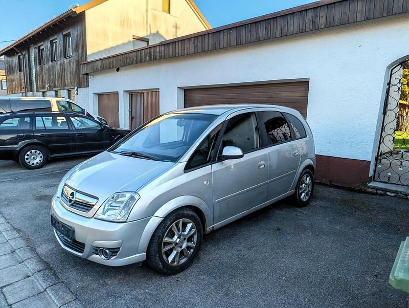 Second-hand Opel Meriva 105 CP (77 kW) 2006 Argintiu Monovolum