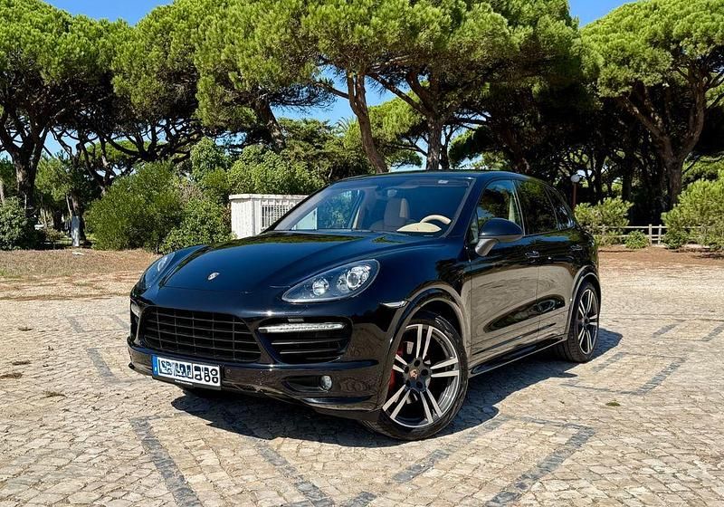 Schwarz Gebraucht 2013 Porsche Cayenne Turbo SUV | 34.500 € - Bild 1/4