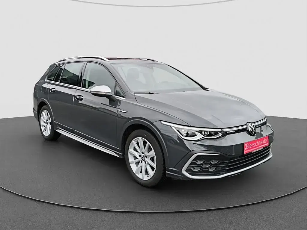 Gebraucht VW Golf VIII 200 PS (147 kW) 2024 Uranograu Kombi