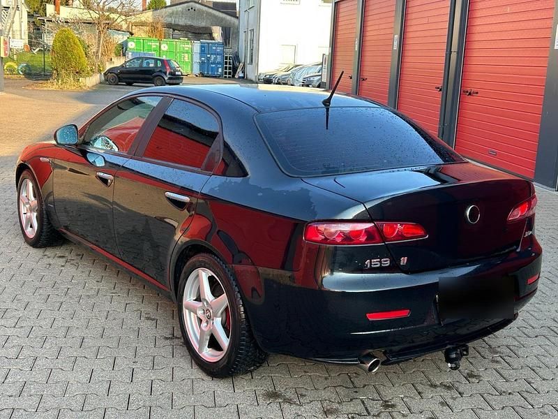 Gebraucht Alfa Romeo 159 150 PS (110 kW) 2011 Schwarz Limousine