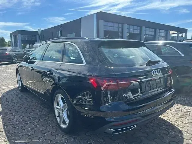 Gebraucht Audi A4 S-Line 204 PS (150 kW) 2022 Schwarz Kombi