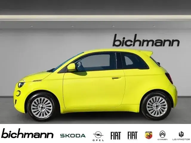 Gebraucht Fiat 500e 69 kW (95 PS) 2024 Acid yellow vr Kleinwagen