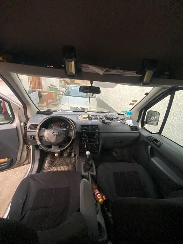 Gebraucht Ford Tourneo Connect 90 PS (66 kW) 2007 Silber Van / Kleinbus