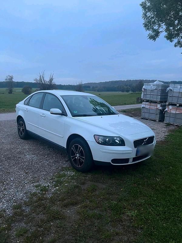 Gebraucht Volvo S40 101 PS (74 kW) 2006 Weiß Limousine