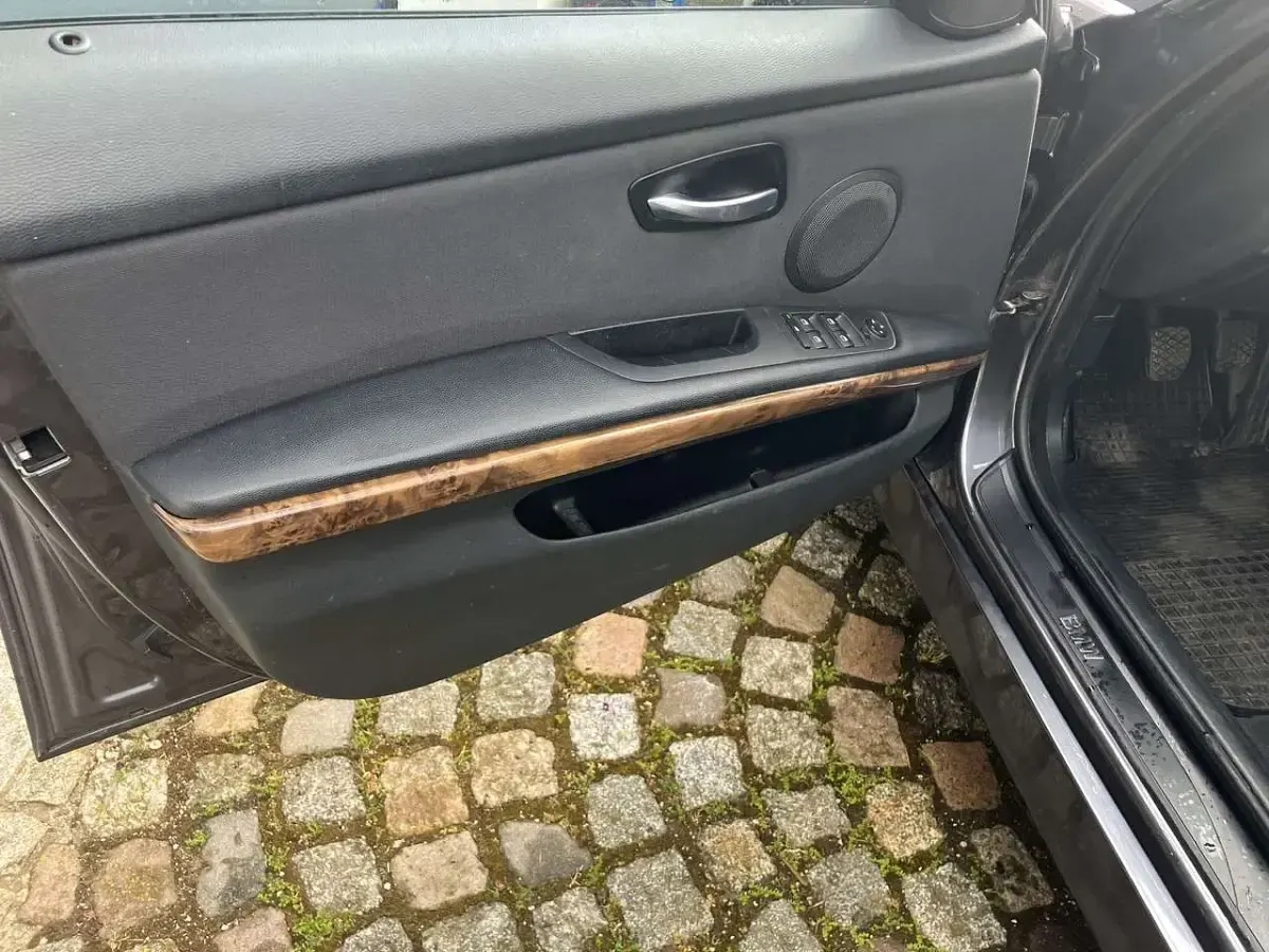 Używany BMW 320 150 KM (110 kW) 2005 Sedan/Limuzyna