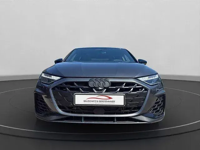 Neu Audi S3 Sport 333 PS (244 kW) 2026 Daytonagrau perleffekt Limousine