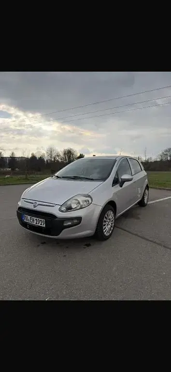 Usata Fiat Punto Active 78 CV (57 kW) 2010 Grigio Utilitaria