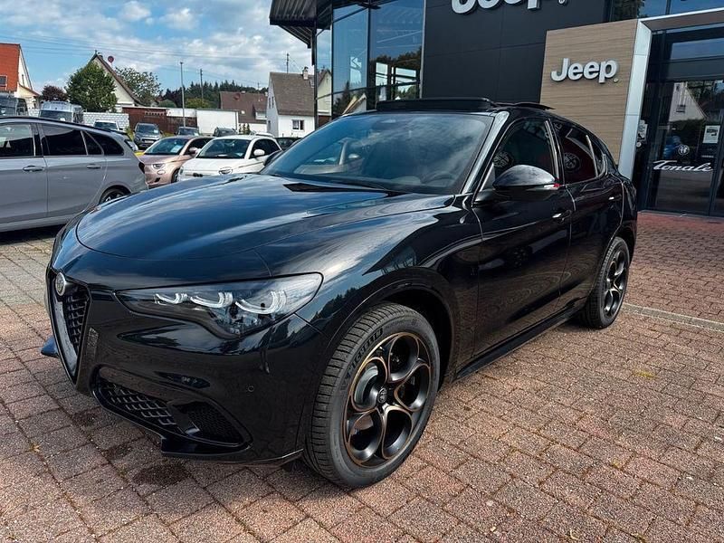 Schwarz Neu 2025 Alfa Romeo Stelvio SUV | 61.980 € (Fairer Preis) - Bild 1/4