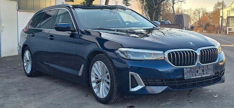 Second-hand BMW 520 Performance 190 CP (139 kW) 2022 Albastru Berlinǎ