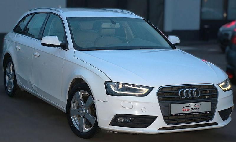 Usado Audi A4 Ambition 204 HP (150 kW) 2014 Branco Carrinha