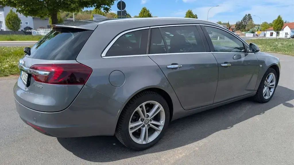Second-hand Opel Insignia 170 CP (125 kW) 2017 Gri Break