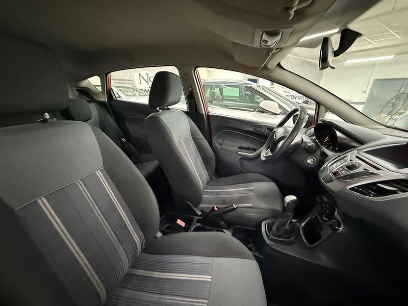 Gebraucht Ford Fiesta 82 PS (60 kW) 2009 Rot Kleinwagen