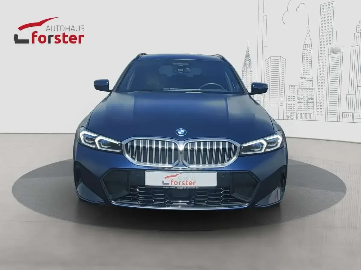 Gebraucht BMW 320 M Sport 190 PS (139 kW) 2024 Blau Limousine