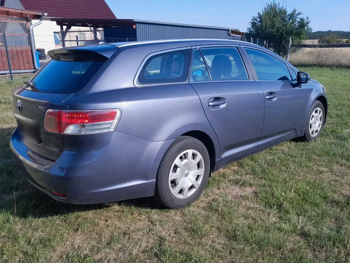 Gebraucht Toyota Avensis 147 PS (108 kW) 2009 Grau Kombi