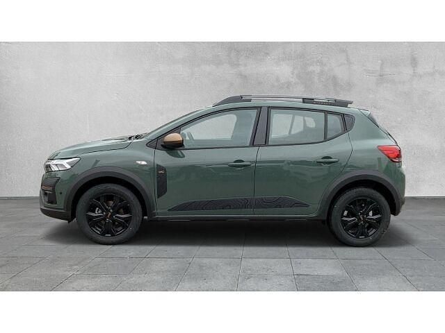 Gebraucht Dacia Sandero Extreme 101 PS (74 kW) 2024 Safarigrüngrau Kleinwagen