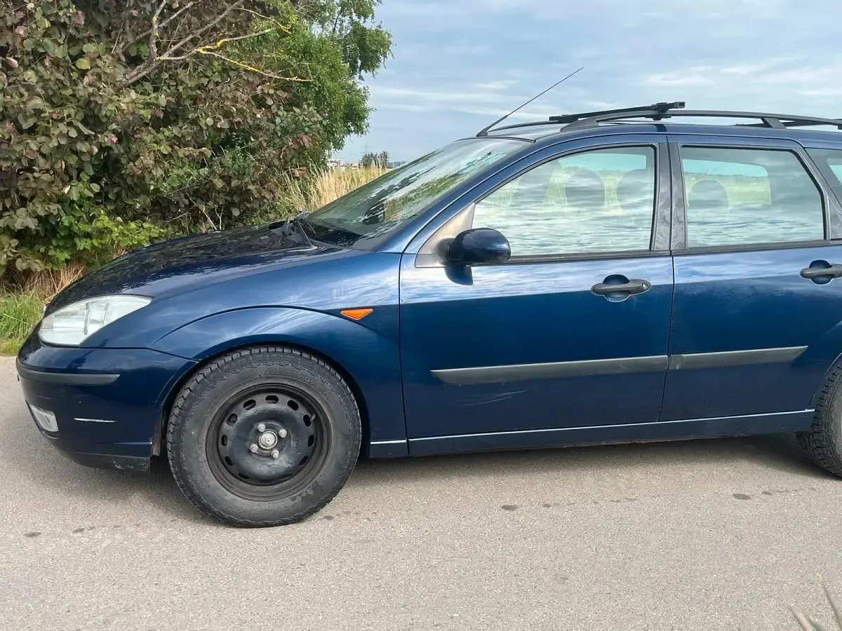 Gebraucht Ford Focus 115 PS (84 kW) 2004 Blau Kombi