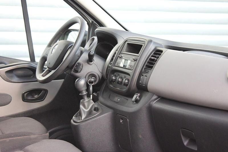 Gebraucht Renault Trafic Komfort 120 PS (88 kW) 2019 Weiß Van / Kleinbus