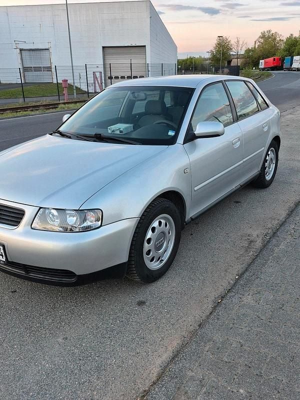 Usata Audi A3 125 CV (91 kW) 2002 Argento Utilitaria
