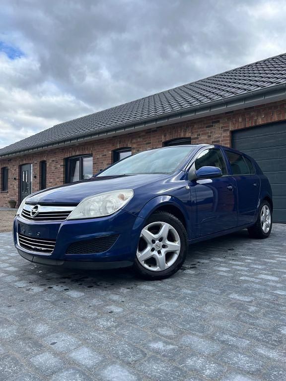 Blau Gebraucht 2008 Opel Astra Limousine | 2.500 € (Fairer Preis) - Bild 1/4
