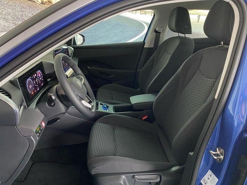 Neu VW T-Roc Life 150 PS (110 kW) 2026 Celestial blue metallic SUV