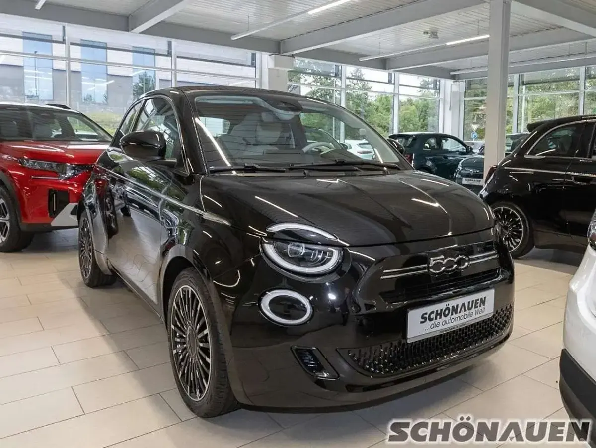 Neu Fiat 500C La Prima 65 PS (47 kW) 2026 Schwarz Cabrio