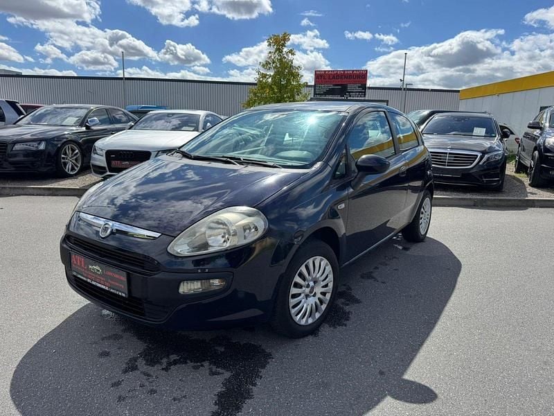 Gebraucht Fiat Punto Dynamic 77 PS (56 kW) 2010 Other Kleinwagen
