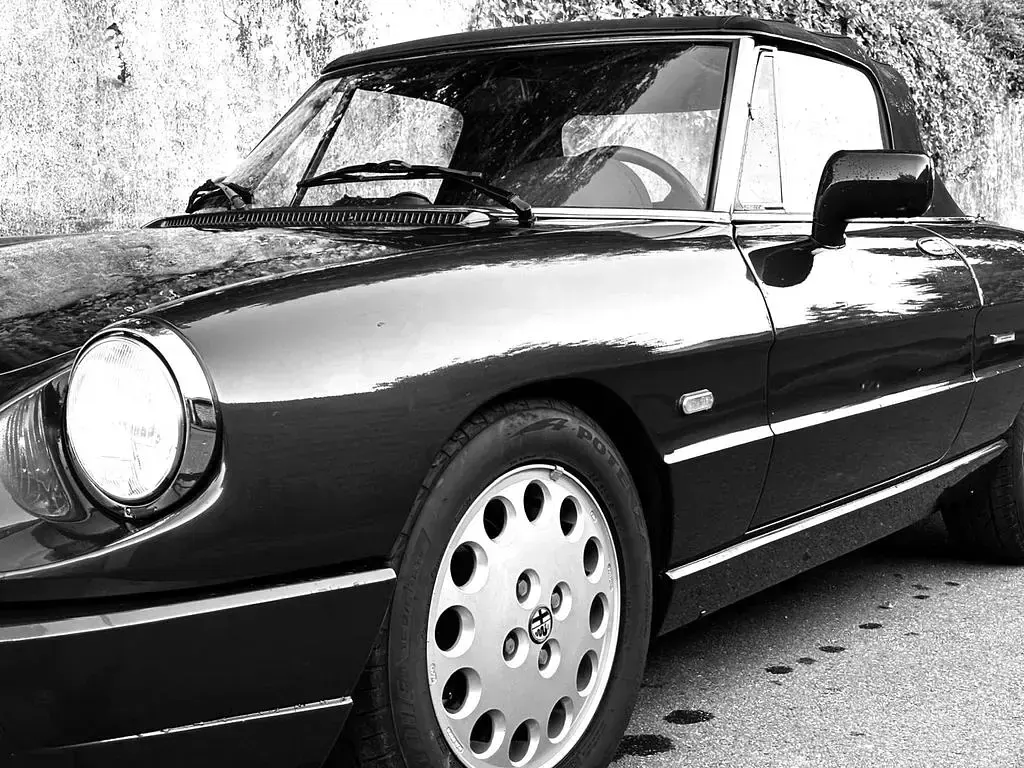 Gebraucht Alfa Romeo Spider 163 PS (119 kW) 1990 Rot Cabrio