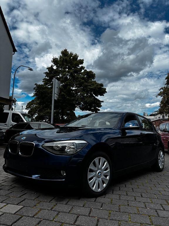 Blau Gebraucht 2012 BMW 116 Kleinwagen | 8.200 € (Fairer Preis) - Bild 1/4