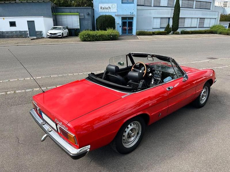 Gebraucht Alfa Romeo Spider 103 PS (75 kW) 1981 Rot Cabrio