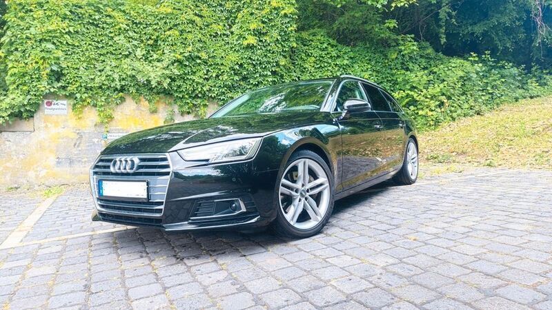 Schwarz Gebraucht 2017 Audi A4 Ambiente Kombi | 19.000 € (Fairer Preis) - Bild 1/4