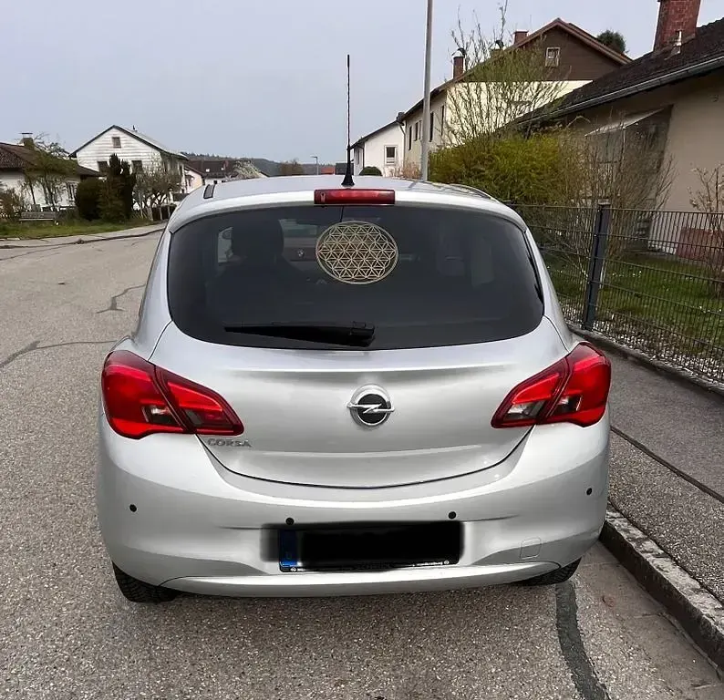 Używany Opel Corsa Innovation 90 KM (66 kW) 2015 Srebrny Hatchback