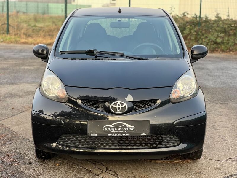 Gebraucht Toyota Aygo Basis 68 PS (50 kW) 2008 Schwarz Kleinwagen