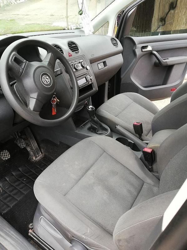 Gebraucht VW Caddy 102 PS (75 kW) 2014 Grau Van / Kleinbus