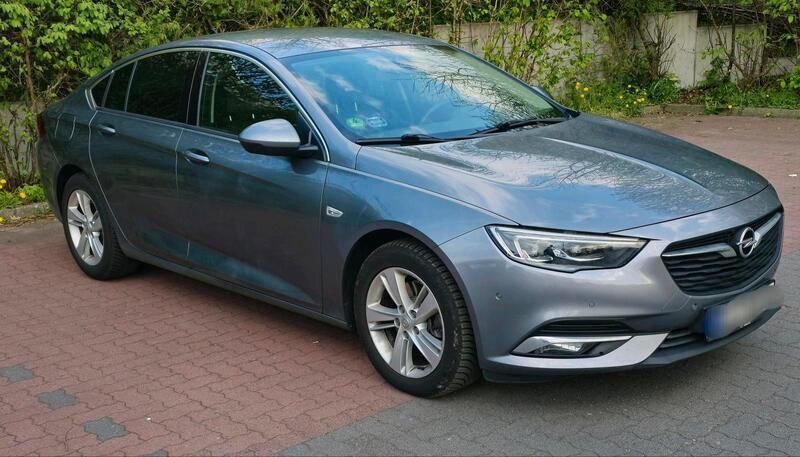 Grau Gebraucht 2018 Opel Insignia Sport Limousine | 10.499 € (Superpreis) - Bild 1/4