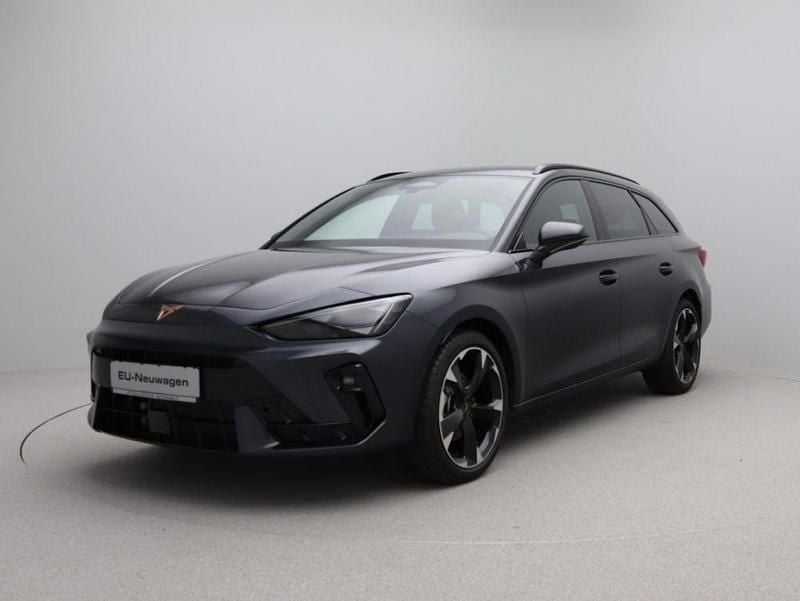 Neu Cupra Leon 150 PS (110 kW) 2025 Magnetic grau metallic (s7s7) Kombi