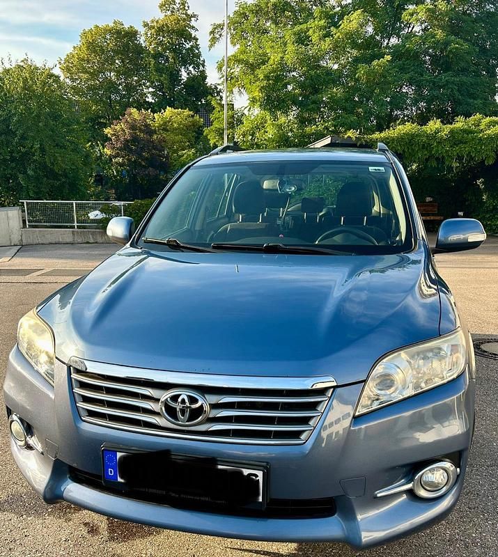Blau Gebraucht 2010 Toyota RAV4 SUV | 9.300 € (Fairer Preis) - Bild 1/4
