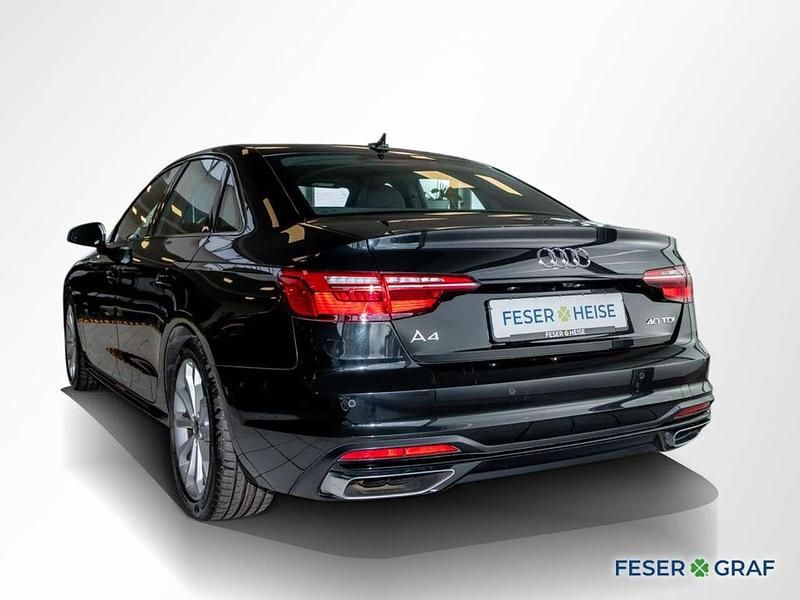 Second-hand Audi A4 Advanced 204 CP (150 kW) 2023 Negru Berlinǎ