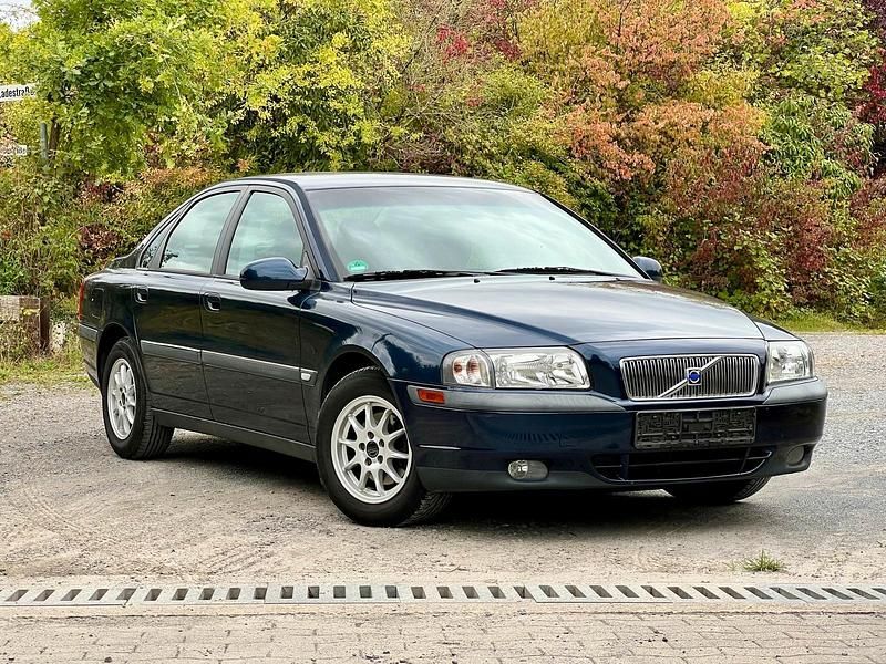 Blau Gebraucht 2001 Volvo S80 Momentum Limousine | 2.650 € (Etwas zu teuer) - Bild 1/4