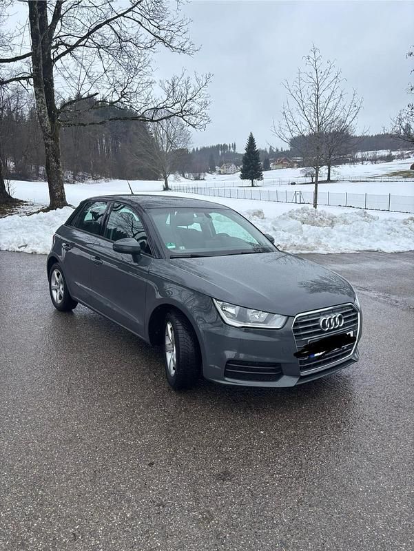 Gebraucht Audi A1 95 PS (69 kW) 2017 Grau Kleinwagen