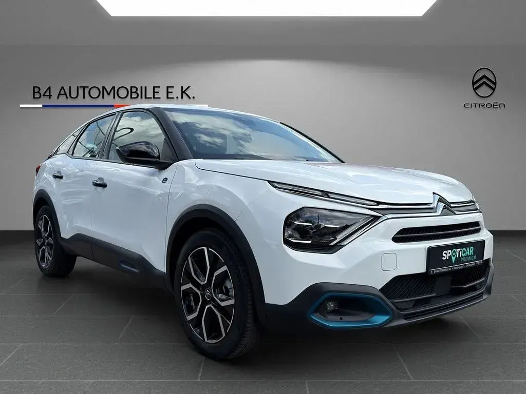 Gebraucht Citroën e-C4 Feel 100 kW (136 PS) 2022 Banquise weiss Limousine