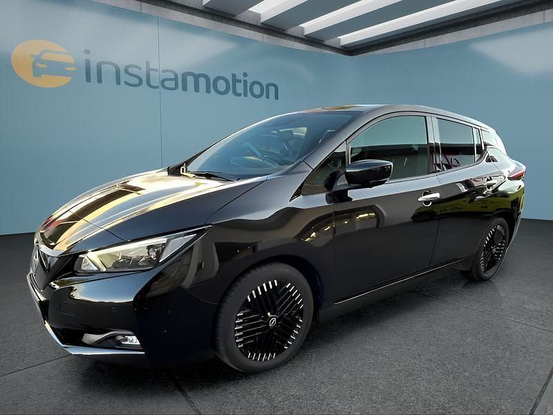 Schwarz Gebraucht 2023 Nissan Leaf N-Connecta Kleinwagen | 21.399 € (Teuer) - Bild 1/4