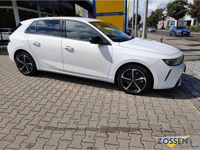 Gebraucht Opel Astra Elegance 181 PS (133 kW) 2023 Weiss Limousine